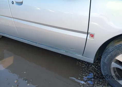 2005 Saturn Ion 3 from USA, damaged, VIN 1G8AL54F25Z114571